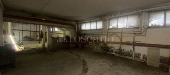 230m² Commercial property in Milan, Italy No. 274308 13