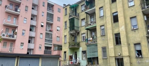 230m² Commercial property in Milan, Italy No. 274308 3