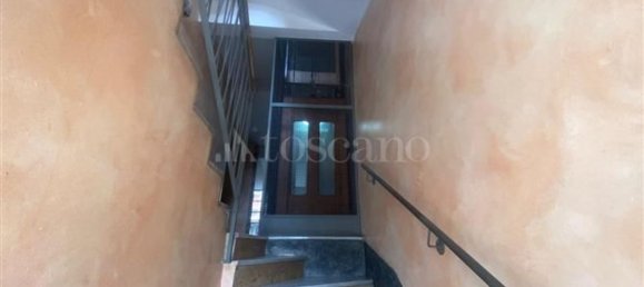 230m² Commercial property in Milan, Italy No. 274308 5