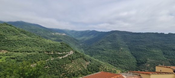 5 rooms Apartment in Imperia, Italy No. 31650 6