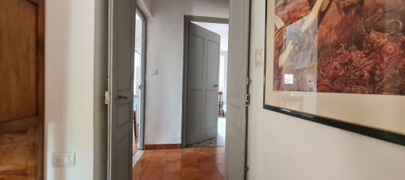 5 rooms Apartment in Imperia, Italy No. 31650 7