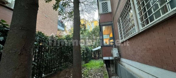 2 Schlafzimmer Wohnung in Rome, Italy, Nr. 33392 14