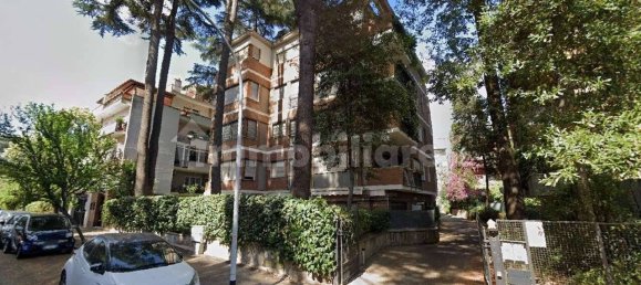 2 Schlafzimmer Wohnung in Rome, Italy, Nr. 33392 15