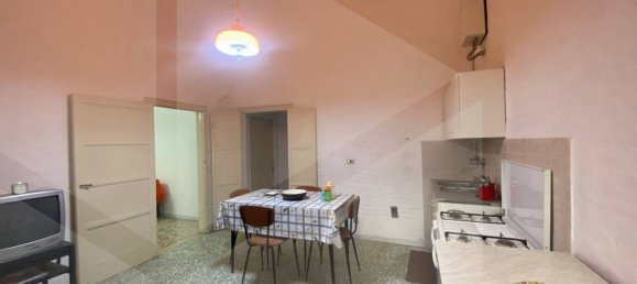 4 rooms House in Torremaggiore, Italy No. 17839 4