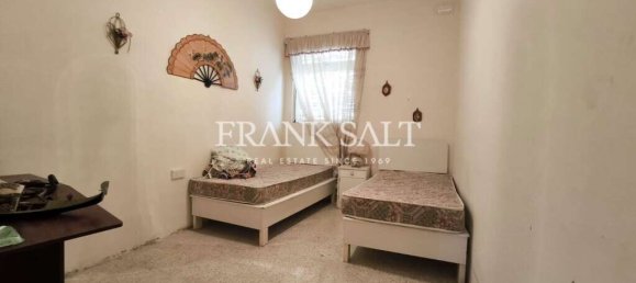 2 غرف نوم طابقين في Birzebbuga, Malta رقم 2954 3