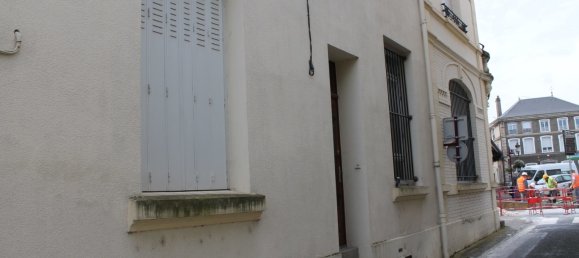 Gebäude in Suippes, France 537m², Nr. 81928 4