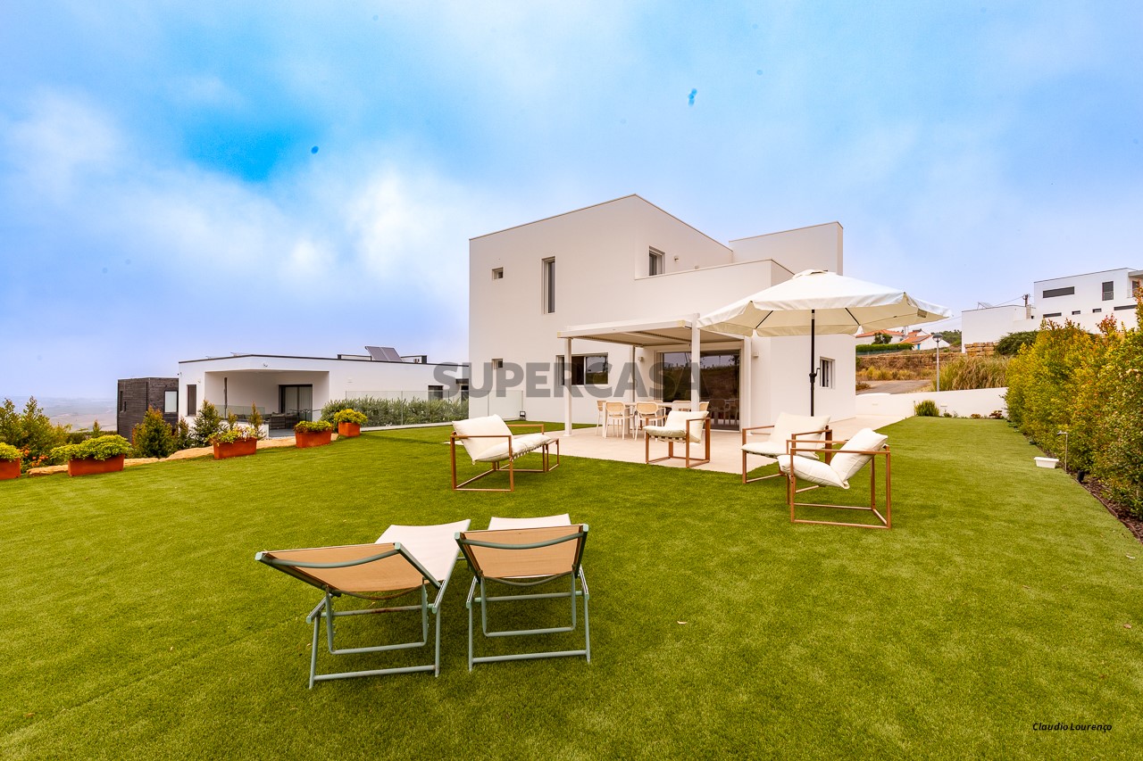 4 غرف نوم منزل في Ericeira, Portugal رقم 245468