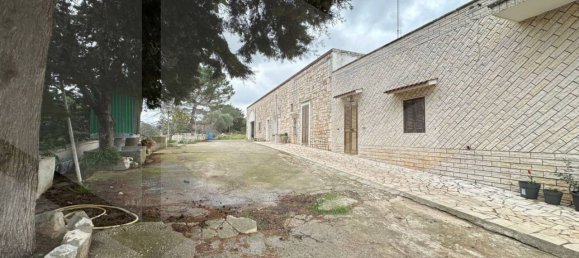 4 bedrooms House in Monopoli, Italy No. 30766 2