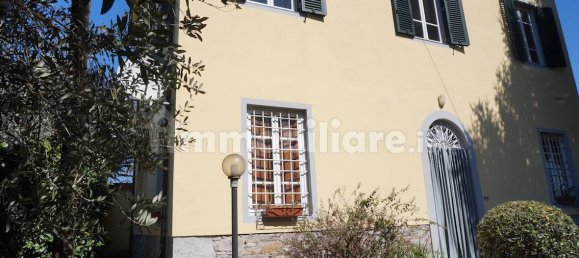 5 bedrooms Villa in Lucca, Italy No. 167286 3