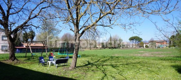 5 bedrooms Villa in Lucca, Italy No. 167286 8