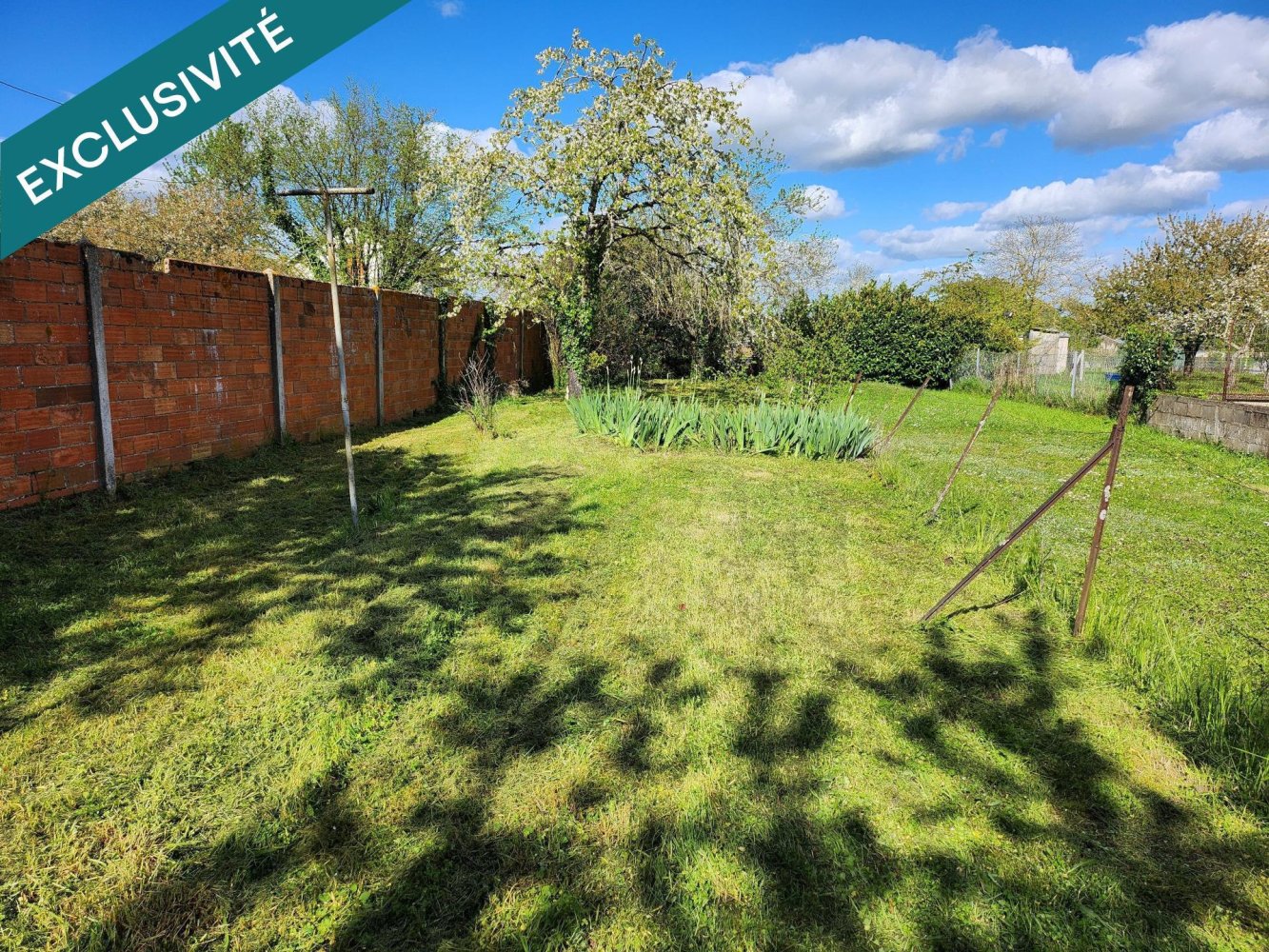 3 bedrooms House in Neuvy-Pailloux, France No. 70861