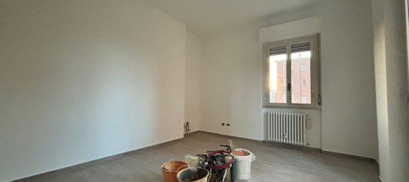 2 rooms Apartment in Rozzano, Italy No. 216944 2