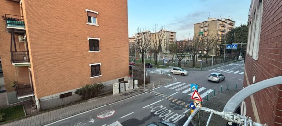 2 rooms Apartment in Rozzano, Italy No. 216944 6