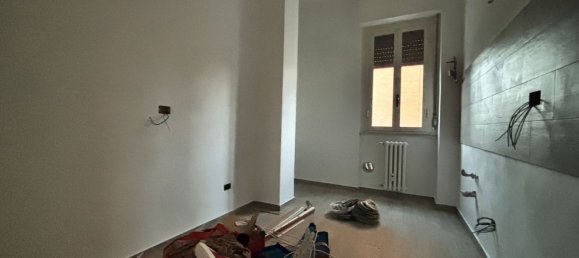 2 rooms Apartment in Rozzano, Italy No. 216944 7