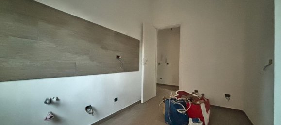 2 rooms Apartment in Rozzano, Italy No. 216944 8