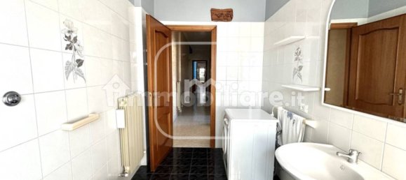 3 bedrooms Apartment in Rome, Italy No. 46720 23