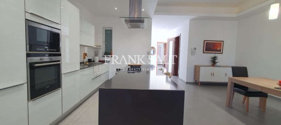 Квартира с 2 спальнями в Сент-Джулианс, Мальта № 7347 6