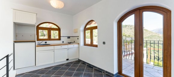 5 bedrooms House in Coin, Spain No. 37412 36