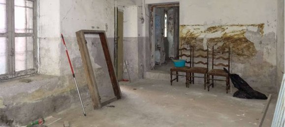 3 Schlafzimmer Villa in Briona, Italy, Nr. 83634 6