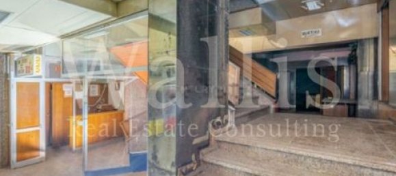 592m² Commercial property in Lisbon, Portugal No. 148855 4