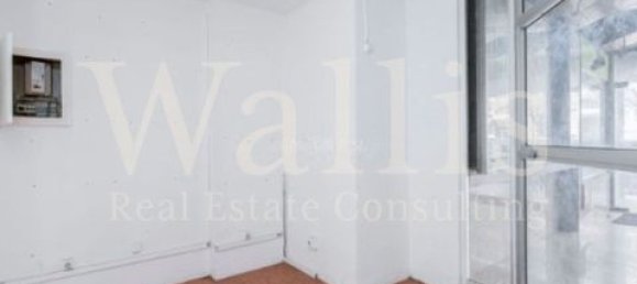 592m² Commercial property in Lisbon, Portugal No. 148855 8