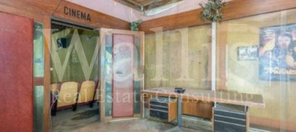 592m² Commercial property in Lisbon, Portugal No. 148855 5