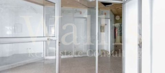 592m² Commercial property in Lisbon, Portugal No. 148855 3