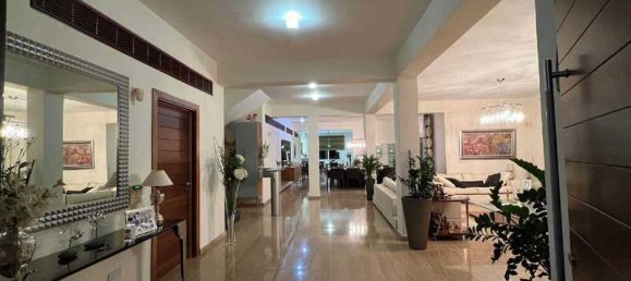 7 bedrooms House in Germasogeia, Cyprus No. 7082 5