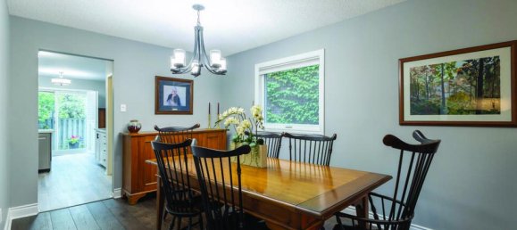 5 bedrooms House in Mississauga, Canada No. 389 12