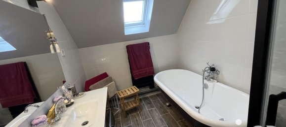 Casa de 3 dormitorios en Joue-les-Tours, France No. 60878 8