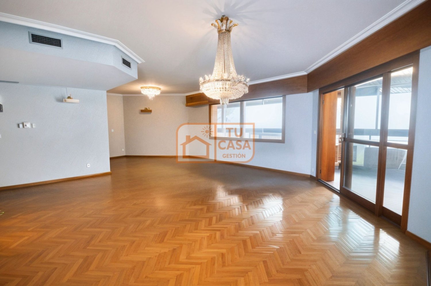 4 bedrooms Apartment in Caceres, Spain No. 273070