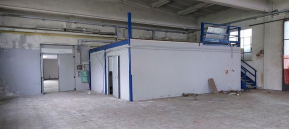 Entrepôt à Cesano Maderno, Italy 1205m² No. 378468 5