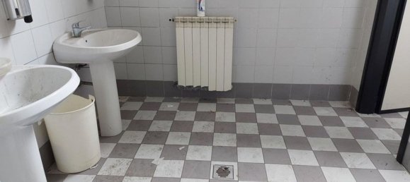 Entrepôt à Cesano Maderno, Italy 1205m² No. 378468 12