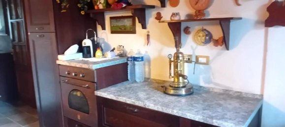 5 bedrooms Duplex in Capannori, Italy No. 380228 8