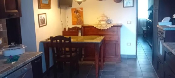 5 bedrooms Duplex in Capannori, Italy No. 380228 3