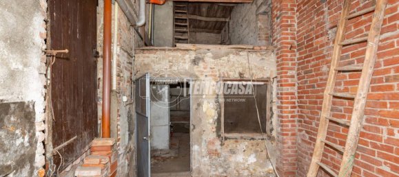 5 rooms House in Gassino Torinese, Italy No. 80296 25