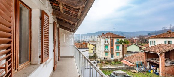 5 rooms House in Gassino Torinese, Italy No. 80296 4