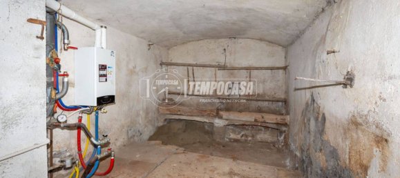 5 rooms House in Gassino Torinese, Italy No. 80296 19