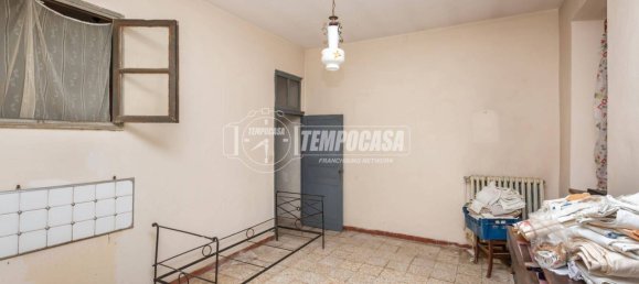 5 rooms House in Gassino Torinese, Italy No. 80296 2