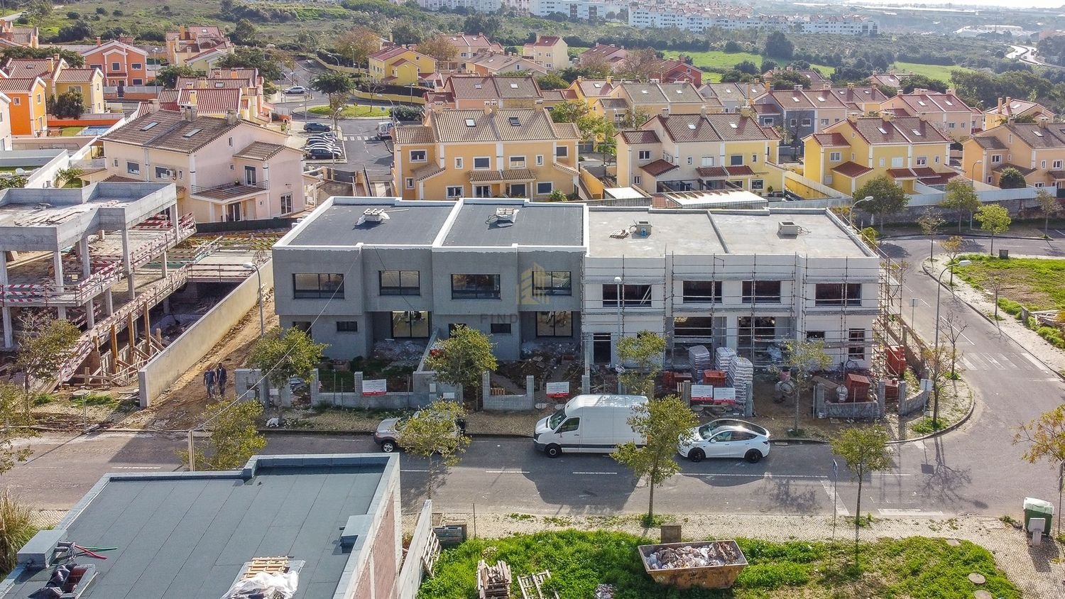 4 rooms House in Rio de Mouro, Portugal No. 48282