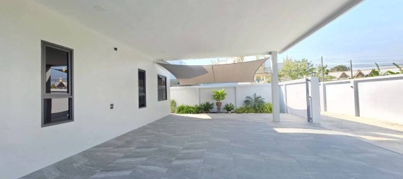 3 bedrooms House for sale in Pattaya, Chonburi, Eastern Thailand, Thailand № 71889 11