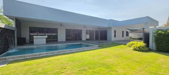 3 bedrooms House for sale in Pattaya, Chonburi, Eastern Thailand, Thailand № 71889 3