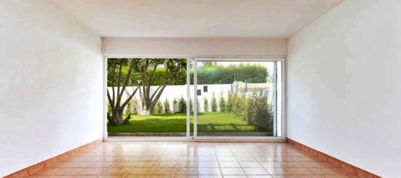 4 chambres Maison à Almada, Portugal No. 89646 3