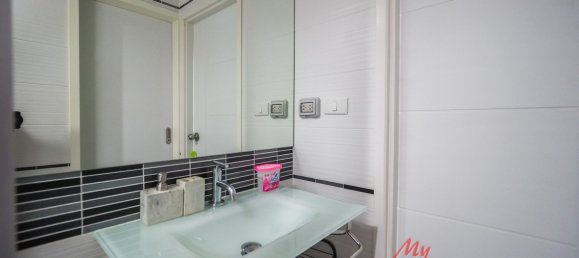 2 bedrooms Condo in Pattaya, Thailand No. 3045 11