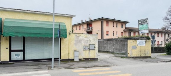 170m² Commercial property in Rezzato, Italy No. 6476 4