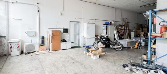 170m² Commercial property in Rezzato, Italy No. 6476 14