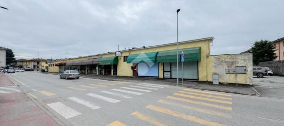 170m² Commercial property in Rezzato, Italy No. 6476 17