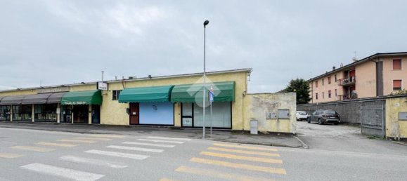 170m² Commercial property in Rezzato, Italy No. 6476 9