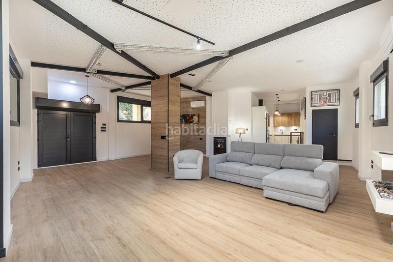 Коммерческая недвижимость с 1 спальней в Гранада, Испания № 144386