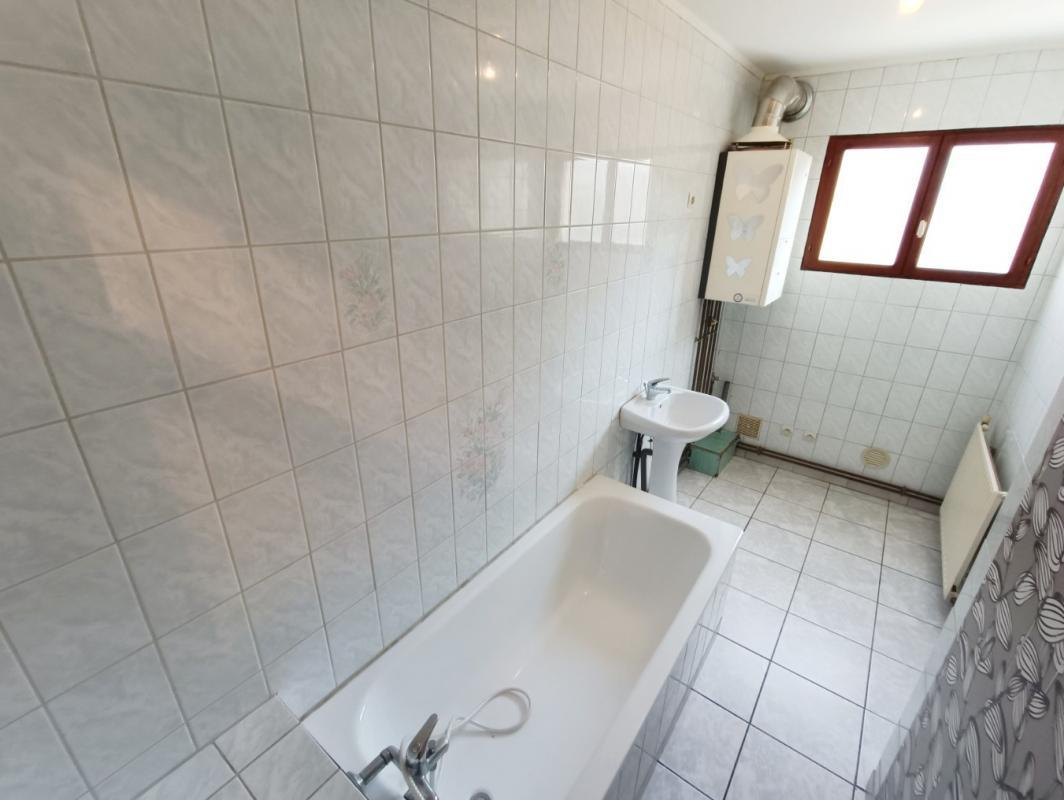 Casa de 2 dormitorios en Amiens, France No. 92202